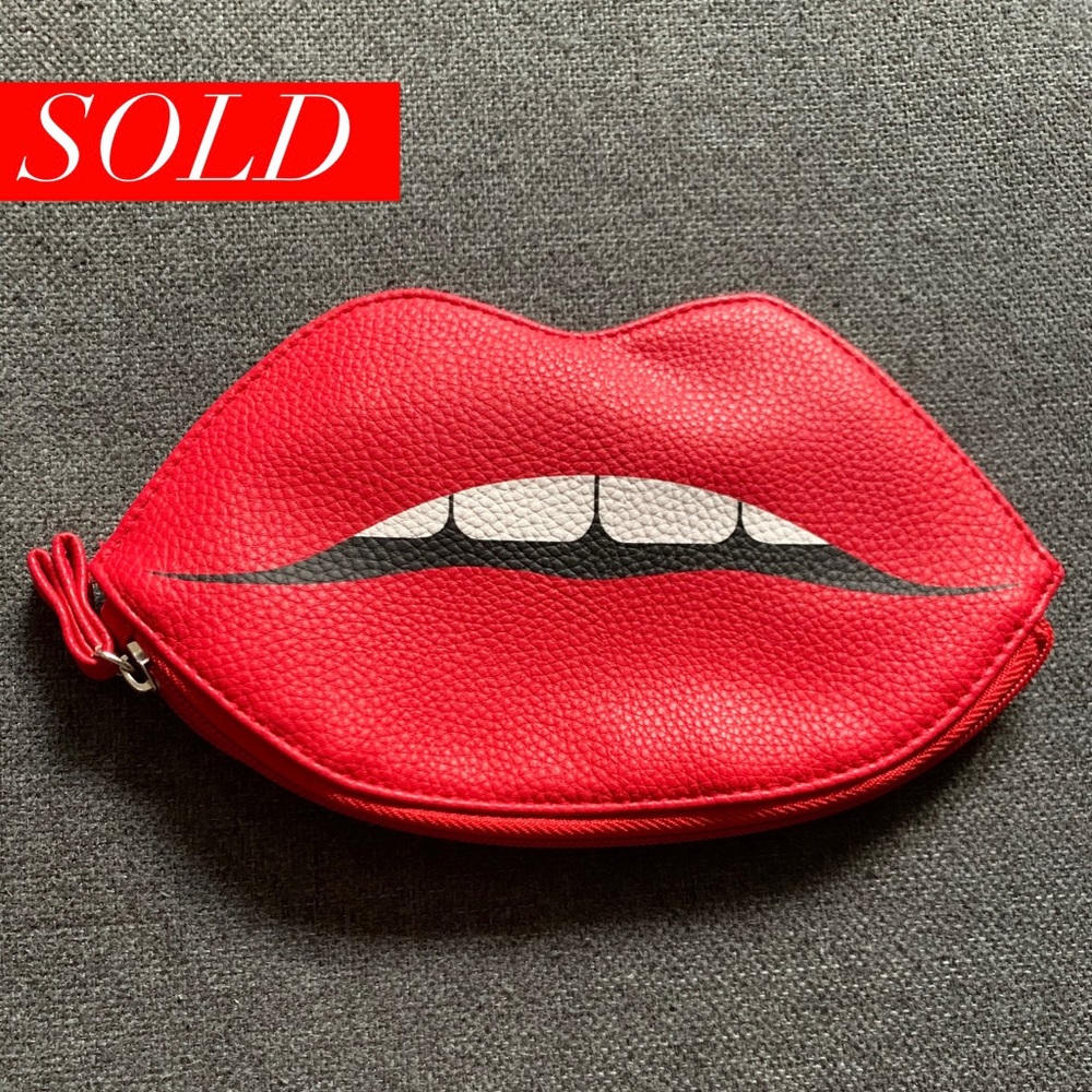 👄 Nyx Red Lips Cosmetic Bag 👄